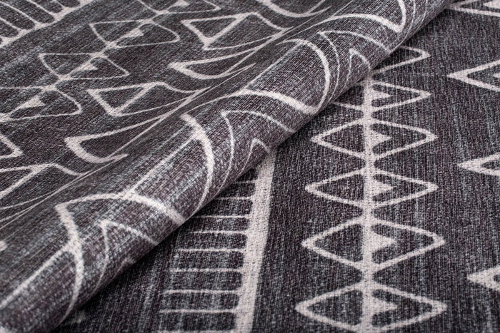 Conceptum Soul Chenille - Black AL 357 de 150 x 230 cm Conceptum Soul Chenille - Black AL 357 de 150 x 230 cm